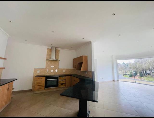 4 BEDROOM HOUSE FOR SALE IN EBOTSE GOLF ESTATE
